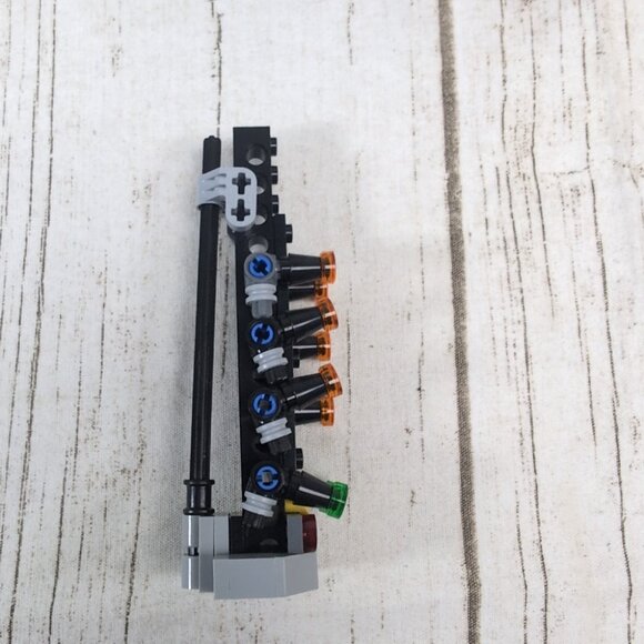 LEGO Speed Champions Ford Fiesta M-Sport WRC model, set number 75885 - Picture 3 of 7